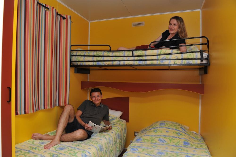 Camping De La Liez Ξενοδοχείο Peigney Εξωτερικό φωτογραφία