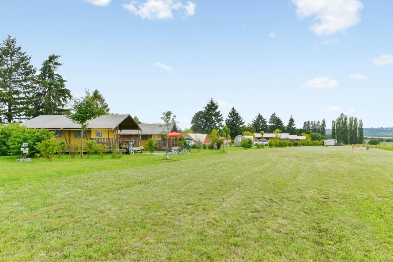 Camping De La Liez Ξενοδοχείο Peigney Εξωτερικό φωτογραφία